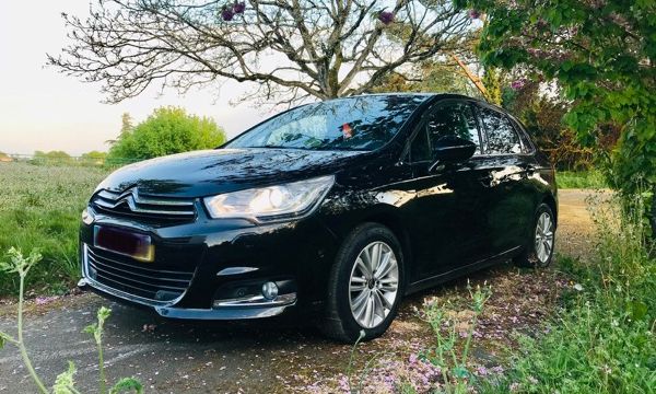 Préparation à la vente d’une Citroën c4 — Romaric Renonce — photo 1