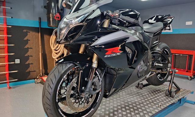 Voir l'image Wrap & Detail c'est aussi les Motos ! — ⚫ Wrap & Detail 🔵 — photo 1