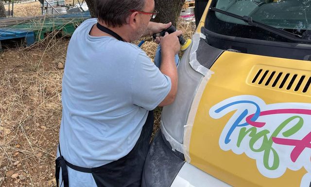 Voir l'image Restauration des phares ternes — Sea lavage — photo 1