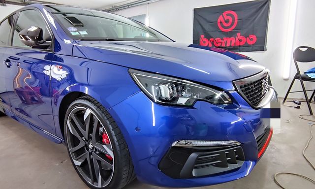 Voir plus — Polissage et protection céramique 4 ans sur une Peugeot 308 GTI bi-couleurs — LK-Rénov'Auto