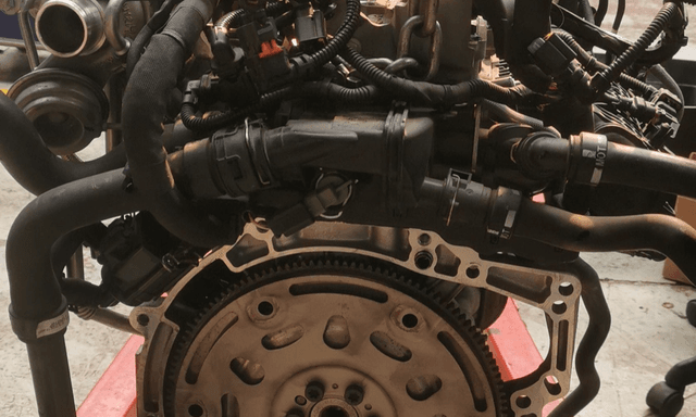 Voir plus — Dépose moteur — MQAuto