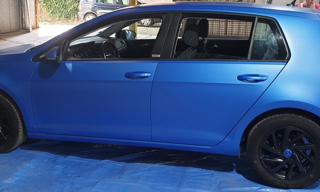 Voir plus — Covering mat bleue, changer le moteur — Garage D.P mécanique auto vente de voiture neuve et occasion