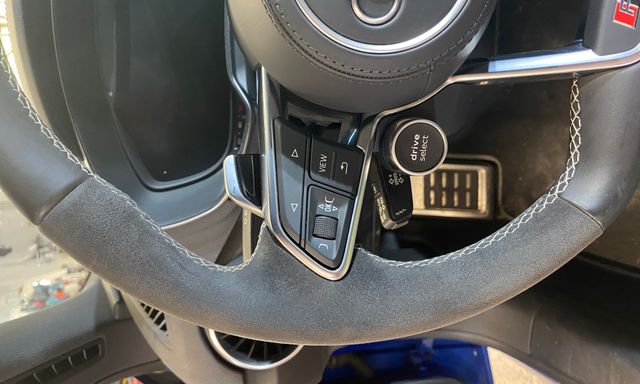 Voir plus — Nettoyage volant Cuir / alcantara — Polorenocar Detailing