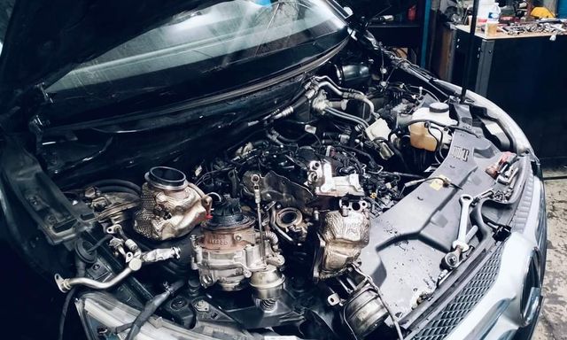 Voir l'image Changement des deux turbo HS — Micipsa Belhabib — photo 1