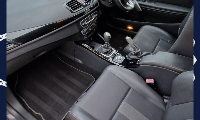 Voir plus — Renault Mégane — Washer