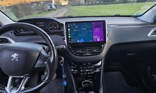 Voir l'image Peugeot 208 — Gentleman Mécanicien — photo 1