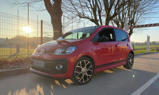 Voir l'image Mise au point moteur Up GTI — DFdistribution — photo 1