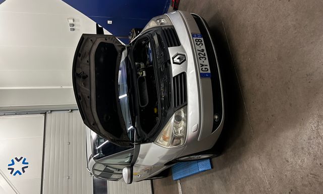 Espace 4 2.2 dci  — VBS auto  — photo 1